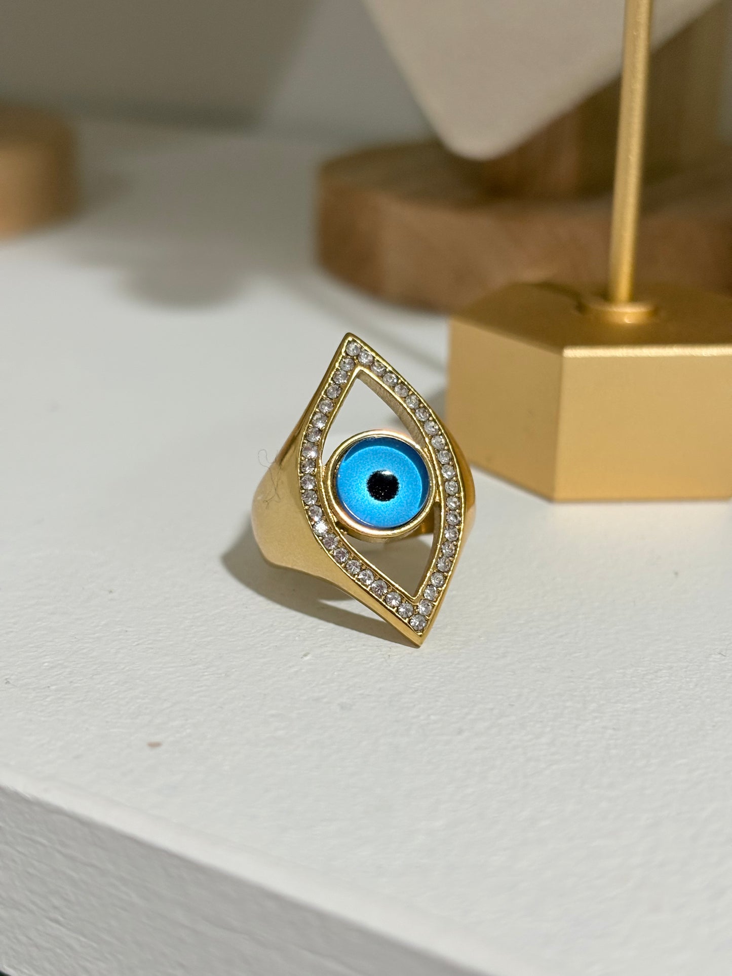 BIG EYE RING