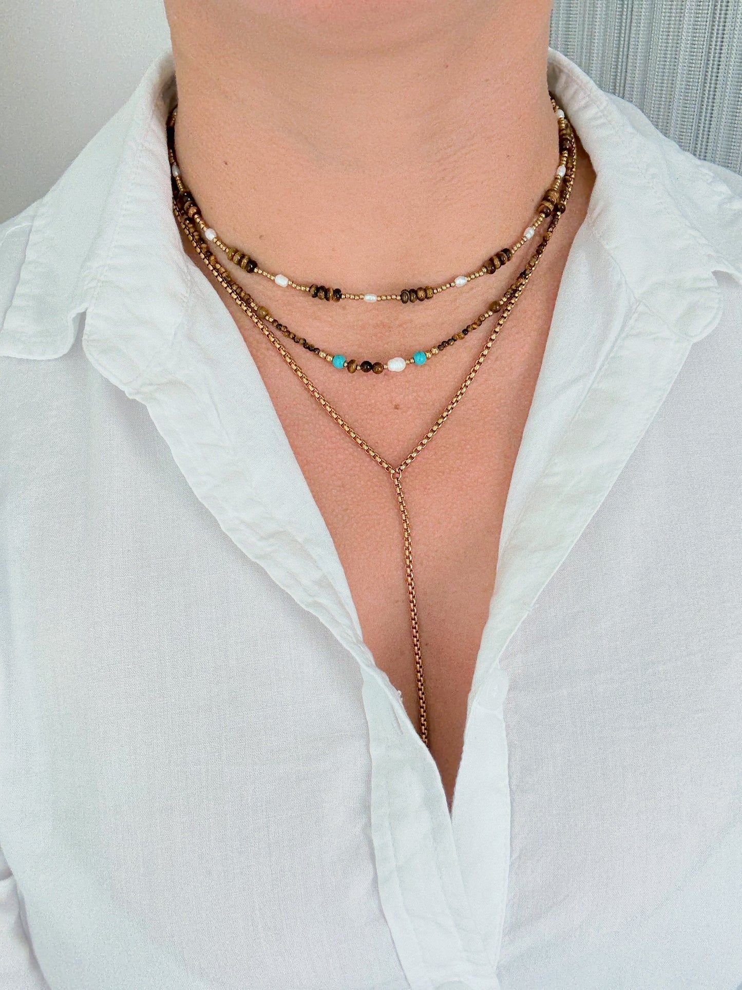 FUERZA DORADA NECKLACE