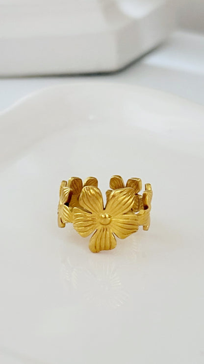 AMAPOLA RING
