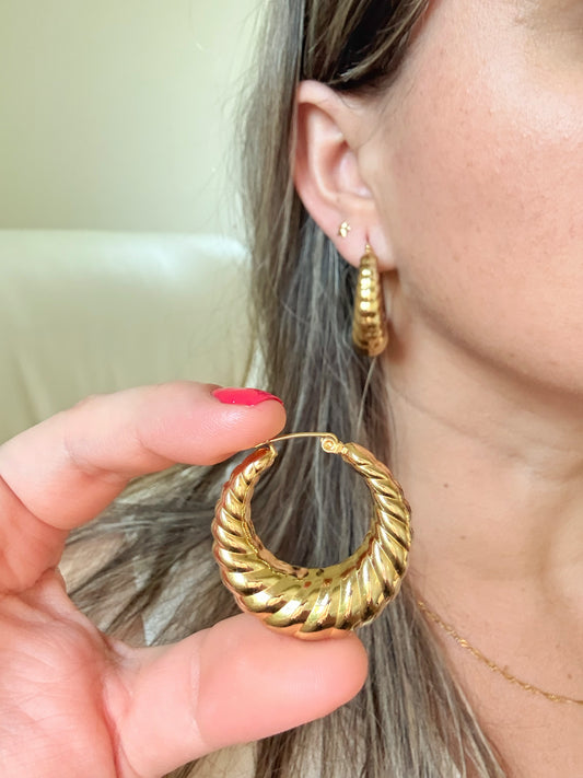 CROISSANT STUDS
