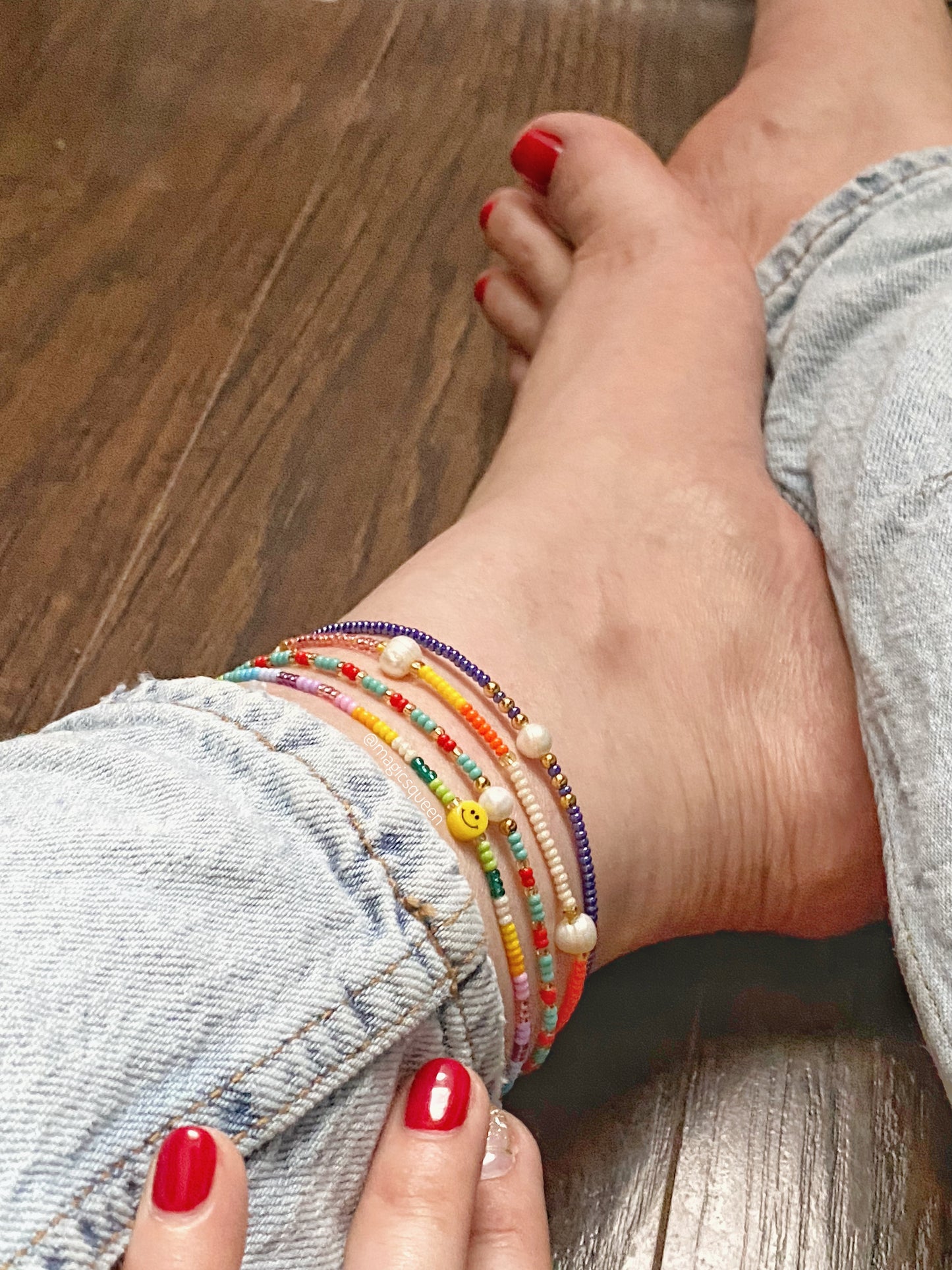 HAPPY FACE ANKLETS